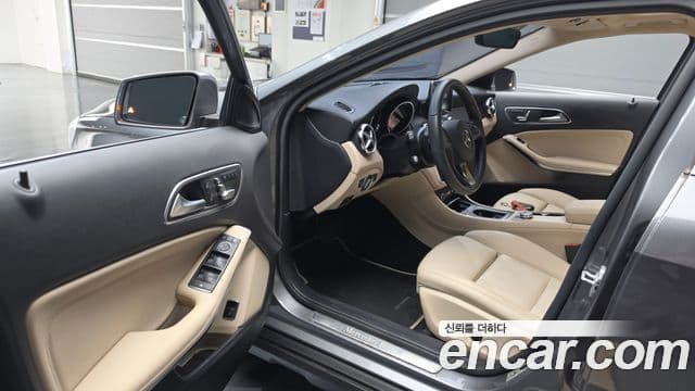 Mercedes-Benz GLA-Class 2018 — Фото 10/20