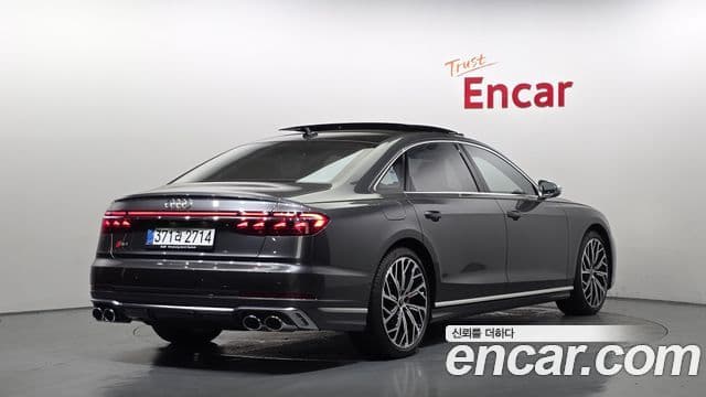Audi S8 2025 — Photo 15/39