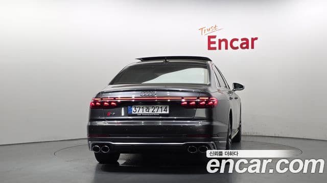 Audi S8 2025 — Photo 22/39