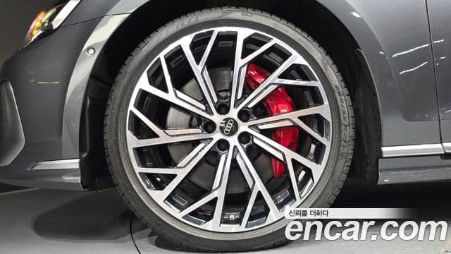 Audi S8 2025 — Photo 39/39