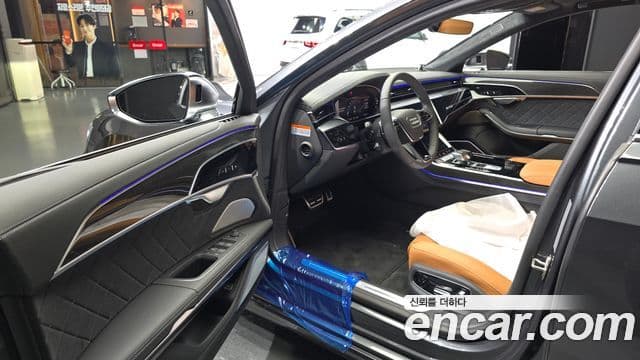 Audi S8 2025 — Photo 18/36