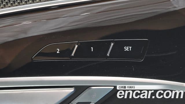Audi S8 2025 — Photo 7/36