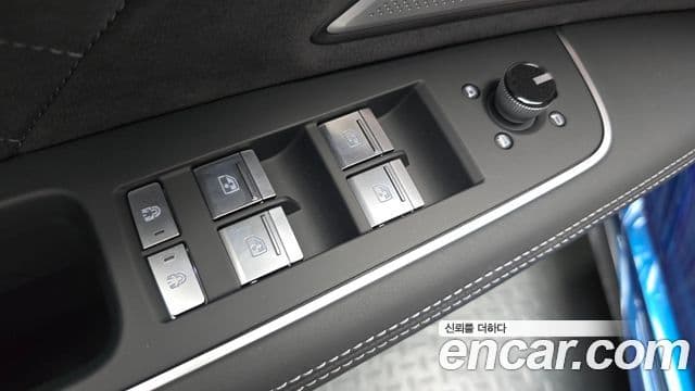 Audi S8 2025 — Photo 5/36