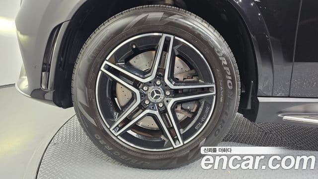 Mercedes-Benz GLE-Class 2020 — ფოტო 5/20