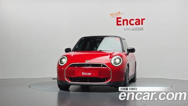 Mini Cooper Electric 2024 — ფოტო 10/31