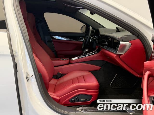 Porsche Panamera 2023 — Şəkil 10/20