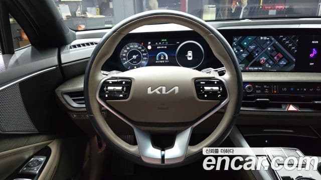 Kia K8 2023 — Şəkil 14/20