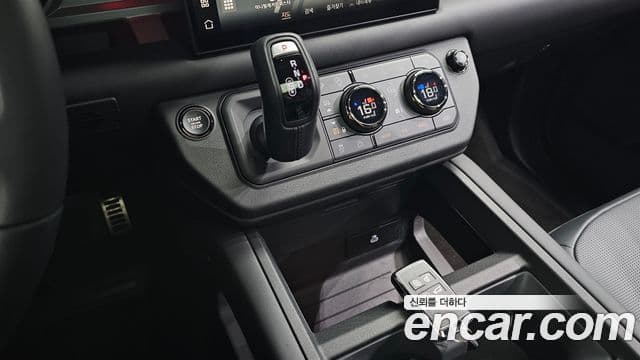 Land Rover Defender 2025 — Şəkil 13/20