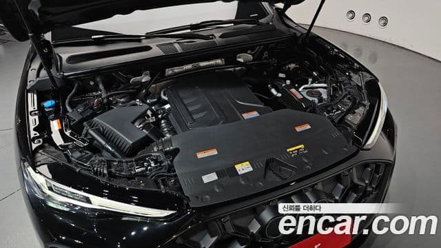 Audi Q5 2025 — ფოტო 6/20