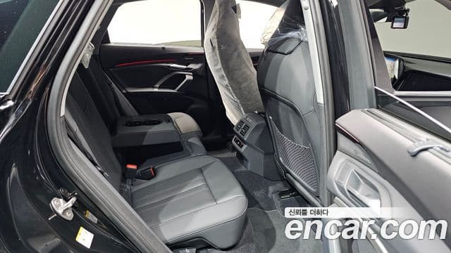 Audi Q5 2025 — Photo 31/39