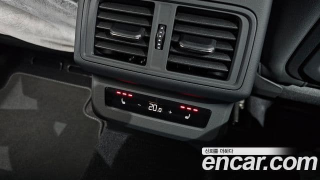 Audi Q5 2025 — Photo 16/39