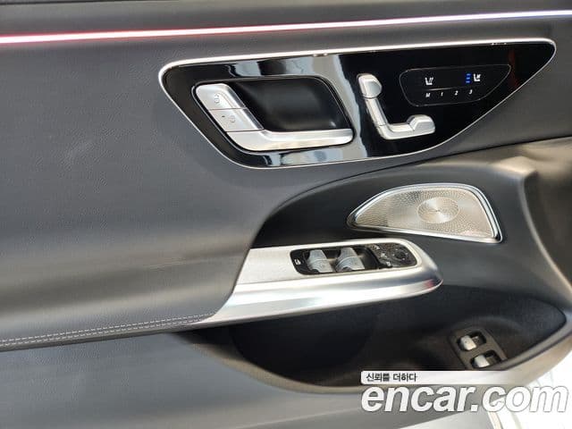 Mercedes-Benz E-Class 2025 — Фото 18/20