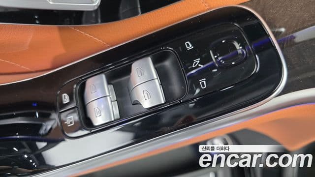 Mercedes-Benz S-Class 2021 — Photo 4/35
