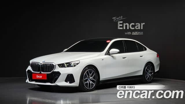 BMW 5 Series, 2025