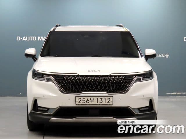 Kia Carnival 2022 — Фото 1/20