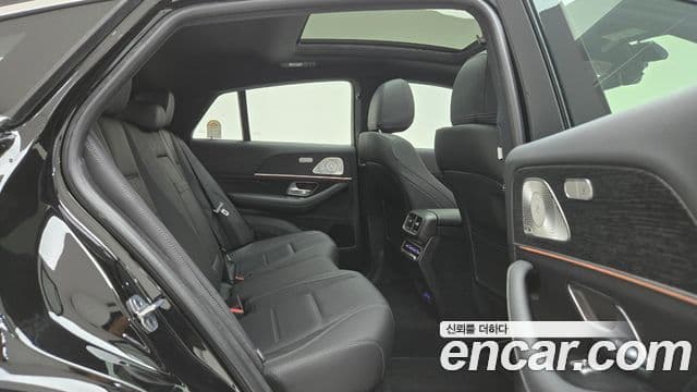 Mercedes-Benz GLE-Class 2025 — ფოტო 9/18