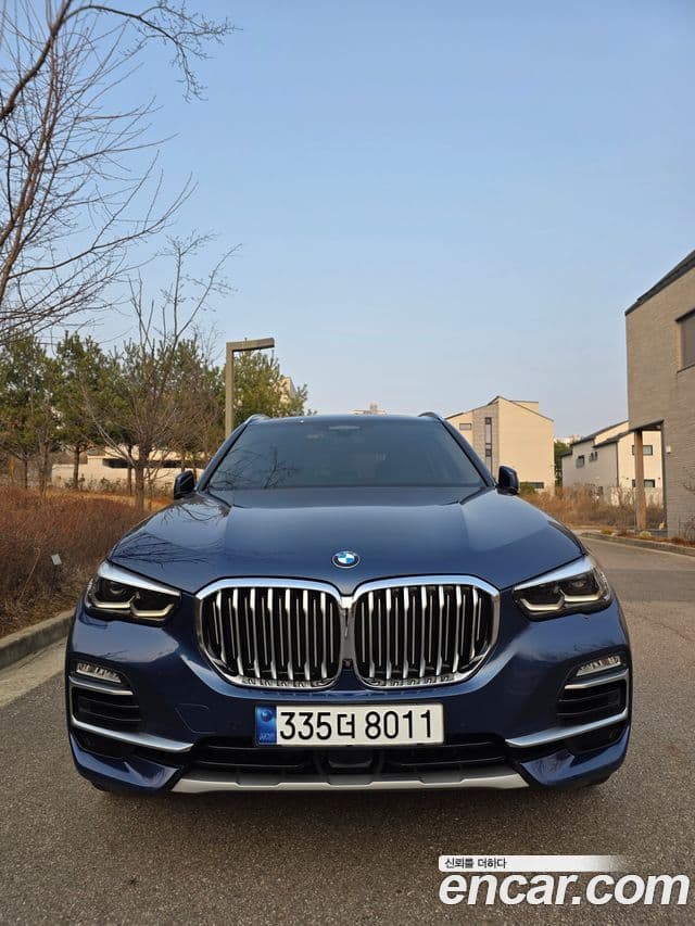 BMW X5 2021 — ფოტო 18/18
