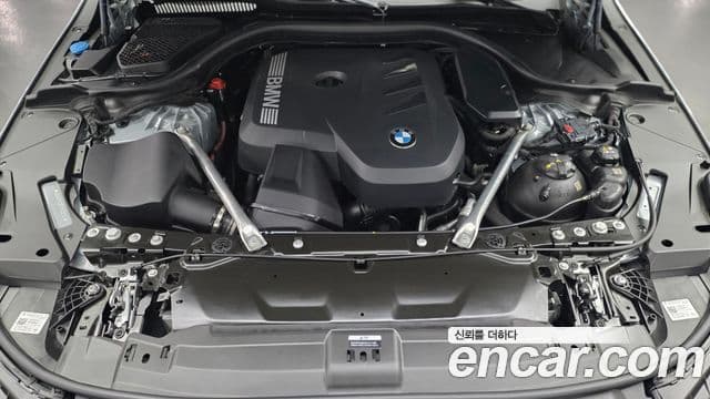 BMW 5 Series 2025 — Photo 1/12