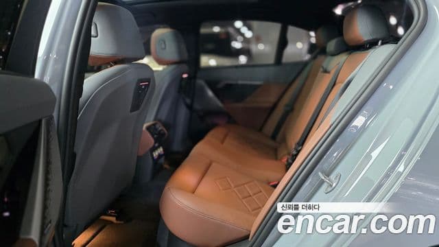 BMW 5 Series 2025 — Photo 4/12