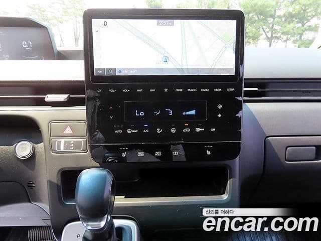 Hyundai Staria 2022 — Фото 12/19