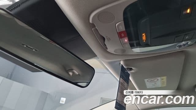 Kia K5 2023 — Şəkil 14/18