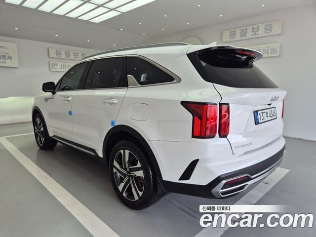 Kia Sorento 2023 — Şəkil 19/20