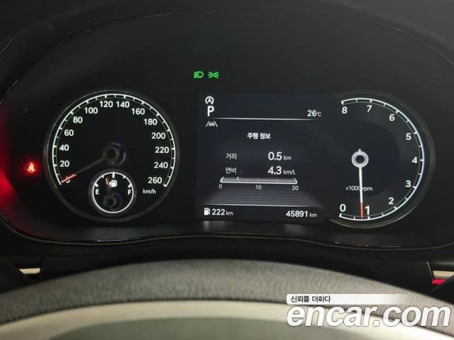 Genesis GV70 2021 — ფოტო 8/20
