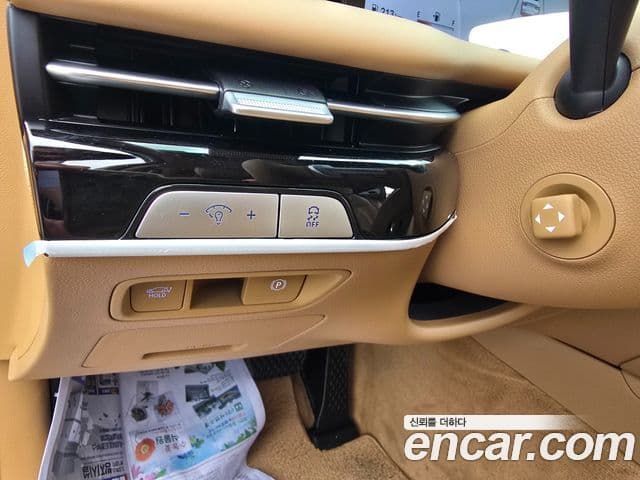 Genesis G80 2024 — Photo 12/20