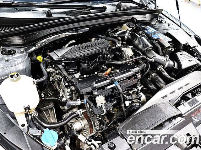Kia K5 2021 — ფოტო 16/20