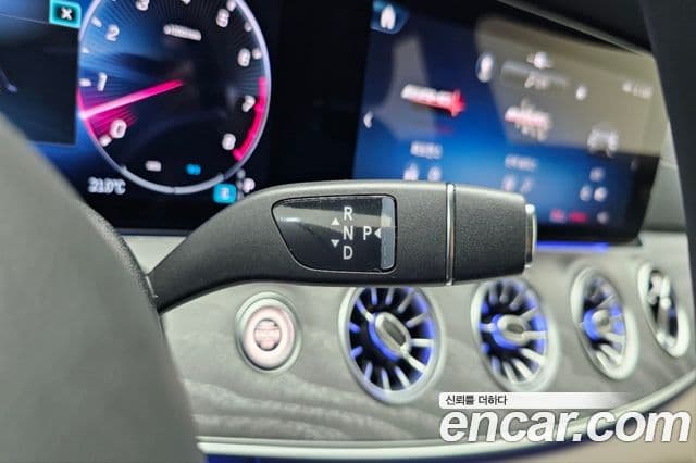 Mercedes-Benz AMG GT 2025 — ფოტო 18/20