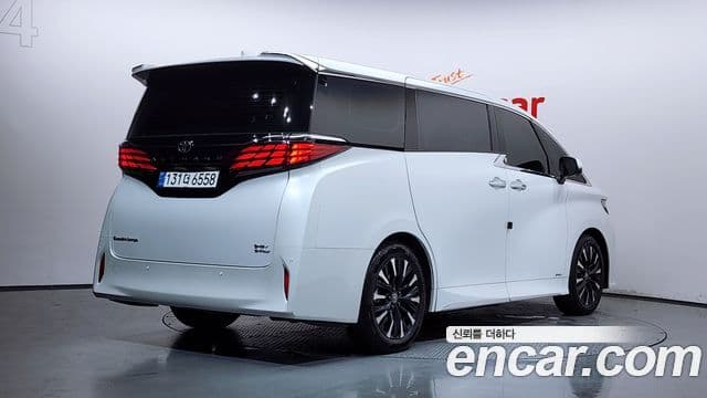 Toyota Alphard 2024 — Şəkil 1/20