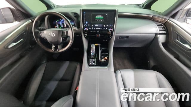 Toyota Alphard 2024 — Şəkil 9/20