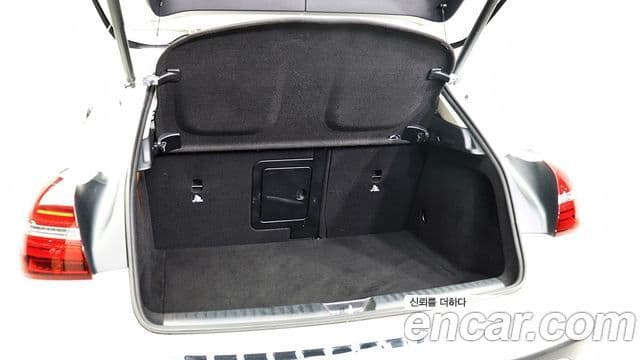 Mercedes-Benz GLA-Class 2018 — ფოტო 9/17
