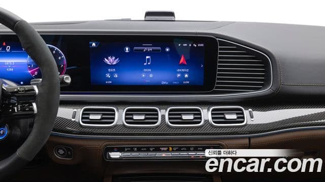Mercedes-Benz GLE-Class 2025 — Photo 10/20