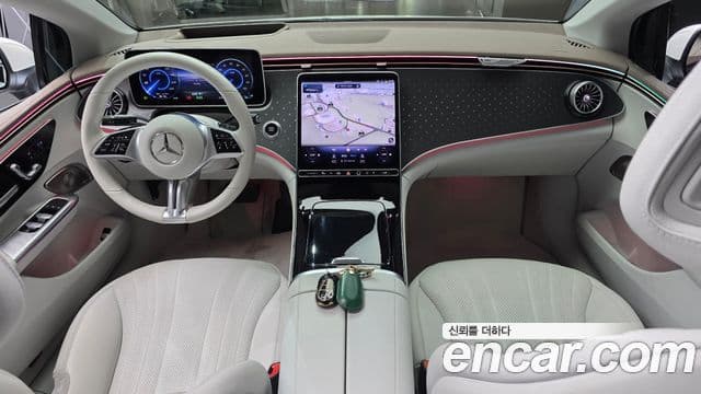Mercedes-Benz EQE 2023 — ფოტო 19/32