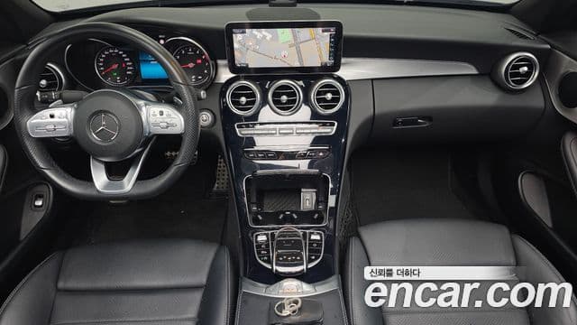 Mercedes-Benz C-Class 2019 — ფოტო 7/20