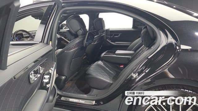 Mercedes-Benz S-Class 2023 — Фото 11/20