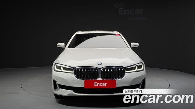 BMW 5 Series 2021 — ფოტო 2/20