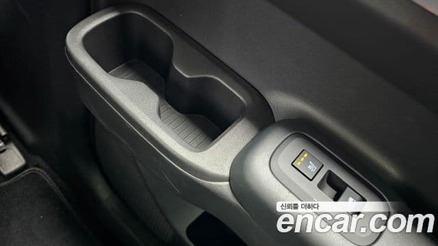 Hyundai Santa Fe 2023 — Şəkil 18/20