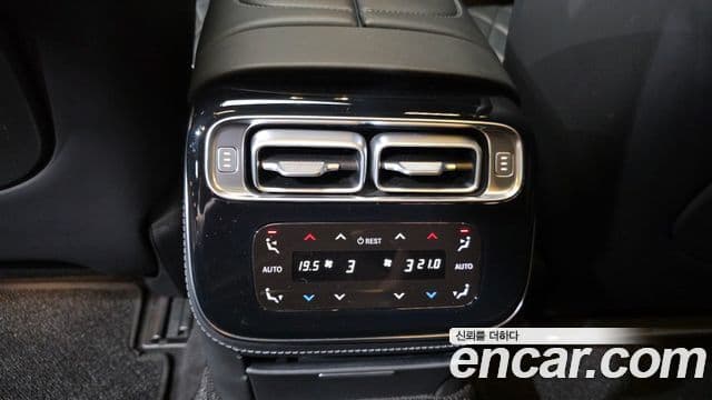 Mercedes-Benz S-Class 2021 — ფოტო 12/37