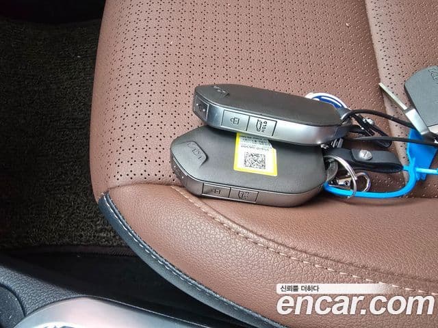 Kia All New Morning 2023 — ფოტო 16/17