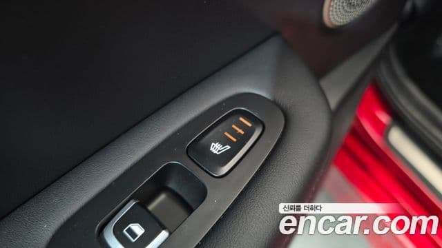 Kia Stinger 2018 — Фото 17/20