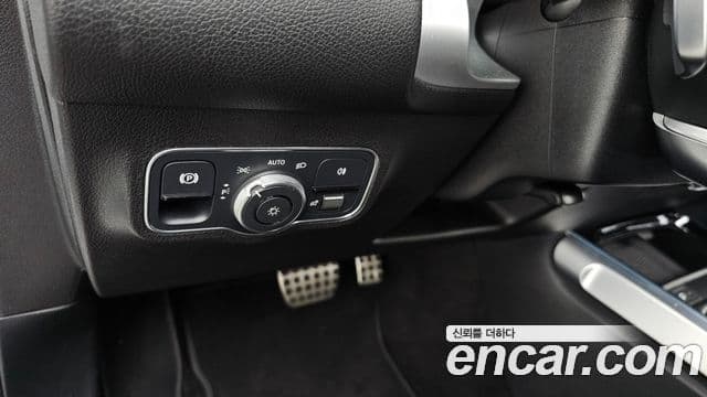 Mercedes-Benz GLB-Class 2023 — фото 20 из 20