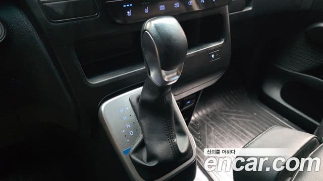 Hyundai Staria 2021 — Şəkil 9/20