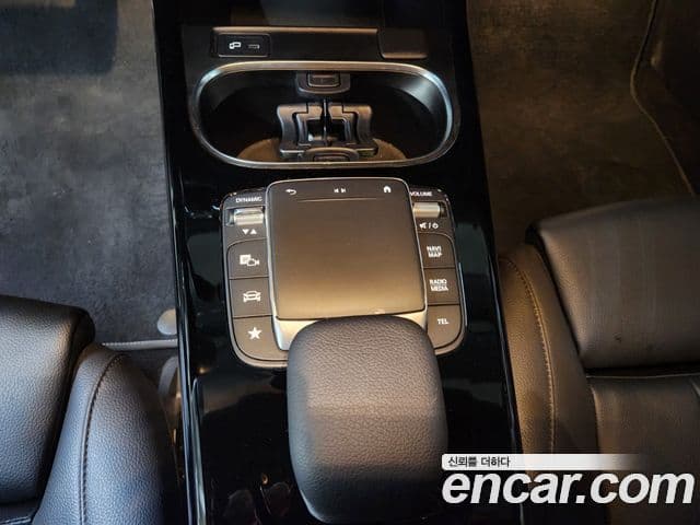 Mercedes-Benz A-Class 2022 — Şəkil 15/20