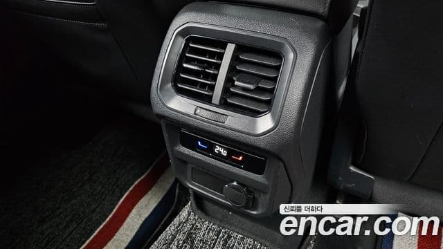 Volkswagen Tiguan 2022 — Photo 2/32