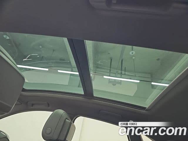 Porsche Macan 2019 — Фото 14/18