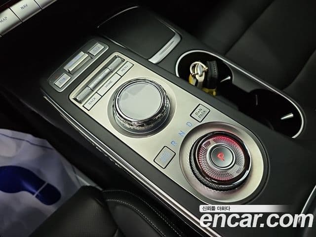 Genesis GV70 2024 — ფოტო 7/20