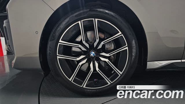 BMW 7 Series 2023 — Şəkil 5/20