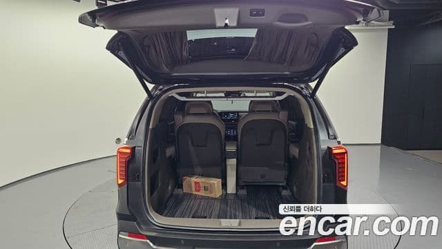 Kia Carnival 2025 — Фото 16/20